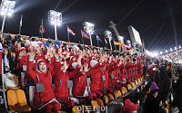 [포토] 평창올림픽 개막식, 북한 응원단 손 번쩍