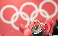 [평창 동계올림픽] 스켈레톤 윤성빈, 아시아 썰매 사상 최초 올림픽 금메달