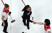 [평창 올림픽] 여자 컬링, 세계 2위 스위스도 제쳤다…'2승 1패'