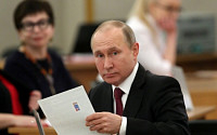 러시아, 푸틴 4선 확실시…경제 아킬레스건은 서구의 제재