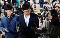 '성폭행 의혹' 안희정 구속 여부 이르면 오늘 결정