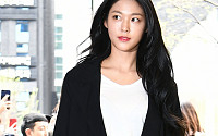 [BZ포토] AOA 설현, '미모 흩날리며~'