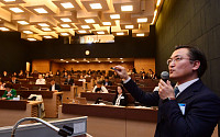 [포토] 이투데이 바이오 기업설명회, 발표하는 홍선우 올릭스 연구소장