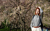 ‘내일도 맑음’ 하승리, 따끈한 근황 공개…일본서 봄 만끽 “여행은 아니고”