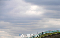 [일기예보] 오늘 날씨, 전국 구름 낀 가운데 강한 바람…'서울 낮 16도' &quot;미세먼지 '나쁨'“