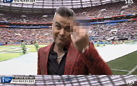 [2018 러시아 월드컵] '개막식 손가락 욕 논란' 로비 윌리엄스, 벌금 865만원+체포 가능성