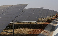일본 소프트뱅크, 인도 태양광 발전 프로젝트에 최대 1000억 달러 투자