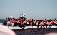 스페인 해경, 하루 새 난민 1000여 명 구조…아프리카 난민, 스페인으로 몰릴까