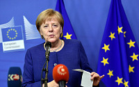 EU, 메르켈 정권 붕괴 가능성에 최대 위기…정상회의서 해법 찾을까