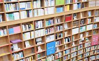 [포토] '도서관 피서', 독서 삼매경에 빠진 시민들