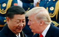 중국 “미국의 당근과 채찍, 아무 소용없다”...관세위협에 보복 대응 시사