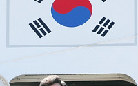 이 총리, 아시안게임 개막식 참석…남북 단일팀 경기 응원