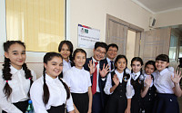 아시아나항공, 우즈베키스탄에 첫 '아름다운 교실' 열어