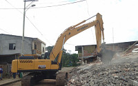 현대건설기계, 인도에 수해복구 굴삭기 및 성금 지원