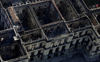 브라질, 200년 역사 국립박물관 화재에 분노 커져…‘국가의 실패’