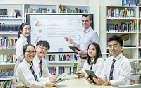 “플립 덕분에 수업이 재밌어요”...삼성전자, 싱가포르에 스마트 스쿨 구축