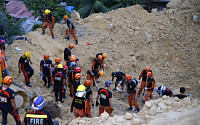 필리핀 세부, 산사태로 22명 사망·67명 실종…주택 60채 매몰