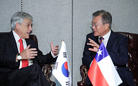 한ㆍ칠레 정상회의, FTA 개선 협상 조속 추진…한국의 태평양동맹 준회원국 가입 협력