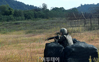 [포토] 비무장지대 주변 경계근무 서는 국군장병
