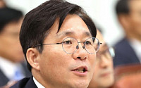 성윤모 장관 “2년 연속 수출 6000억 달러 달성 위해 총력지원”