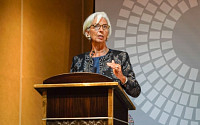 라가르드 IMF 총재 “돈이 바뀌고 있다...중앙은행들도 가상화폐 발행 고려해야”