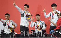 [포토] 장애인 AG, 남북 수영 단일팀 '최고'