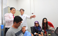 KT-연세의료원, 캄보디아 원격진료소 연다… 청각장애아동 치료