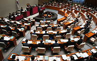 한국당·바른미래당 “조국 민정수석 해임하라”…국회 일정 보이콧 검토