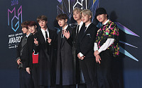 방탄소년단(BTS), 일본 음악방송 돌연 취소…'반일' 표적됐나?