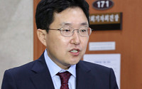 김상곤 관련 가짜뉴스 냈다 사과한 한국당 사무총장 '망신살'