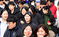 [포토] 대입 논술시험 끝, 웃음 한가득