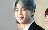 [BZ포토] 방탄소년단 지민, '살짝 웃으면 심쿵해'