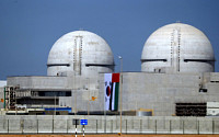 '팀 코리아', UAE 바라카 원전 정비계약 수주전서 '절반의 승리'