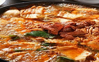 '생방송 투데이' 오늘방송맛집- 맛의 승부사, 1일 30그릇 닭볶음탕 맛집 '고향식당'…위치는?