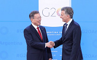 문 대통령 “보호무역주의와 통상마찰 세계경제 위협…G20 책임감 가져야”