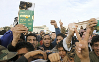 리비아 시위대 동부 장악…내전확대 여부는 부족들 손에