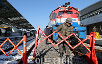 [포토] 도라산역 도착한 남북 철도공동조사 열차