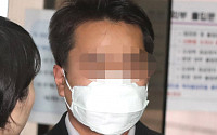 ‘후배 검사 성추행’ 전직 검사, 1심 징역 10개월…법정구속은 면해