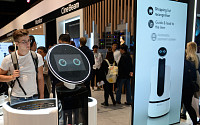 LG전자, ‘광주디자인비엔날레’서 콘셉트 로봇 선보여