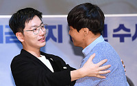 [BZ포토] 이동휘, '영화 좀 볼 줄 아시네~'