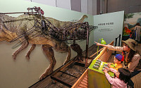 [포토] 현대百 판교점, '공룡체험전 쥬라기 테마파크' 행사