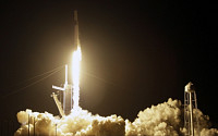 스페이스X 첫 유인캡슐 탑재 로켓 시험발사 성공