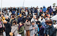 동일본 대지진 8년…일본 곳곳서 추모 묵념
