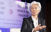 IMF 총재 “글로벌 경제, 성장 모멘텀 잃어간다”...세계 성장률 전망치 하향 시사