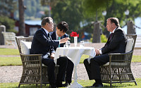 한·스웨덴 정상회담…文대통령 “한반도 평화 역할 기대”