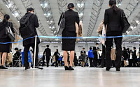 일본 신입사원 절반 “이직 희망”…평생직장 문화 ‘흔들’