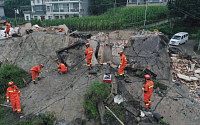 중국 쓰촨성 지진 사망자 12명·부상자 135명으로 늘어…여진 진행 중