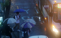[일기예보] 오늘 날씨, '장마 본격 시작' 전국 흐리고 곳곳에 비…'서울 낮 31도' &quot;미세먼지는 좋음&quot;