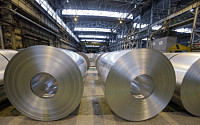 美, 한국·대만산 철강 제품에 최대 456% 관세 부과