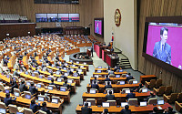 민주 “추경 원안, 민생 법안 시급” vs 한국 ”선심성 예산, 국정조사 실시해야“